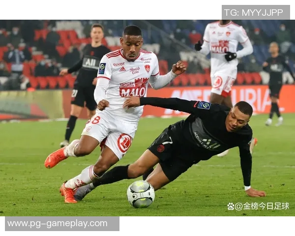 意甲焦点战尤文图斯凭乌龙球小胜巴黎圣日耳曼全场回顾