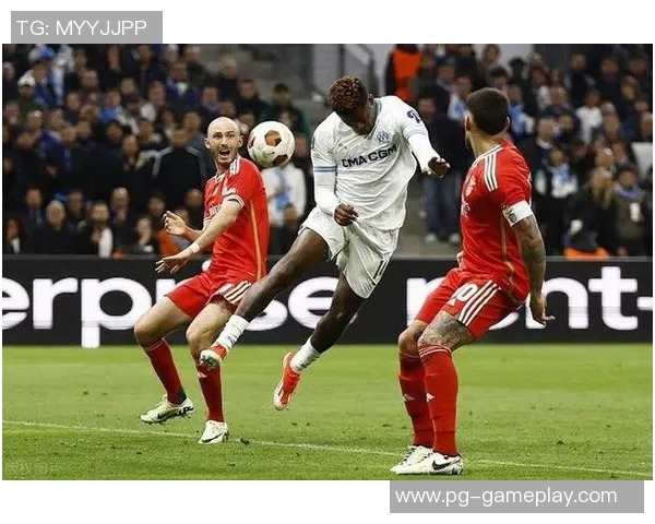 欧联杯巴黎圣日耳曼大胜本菲卡五球狂潮引发全场热议分析