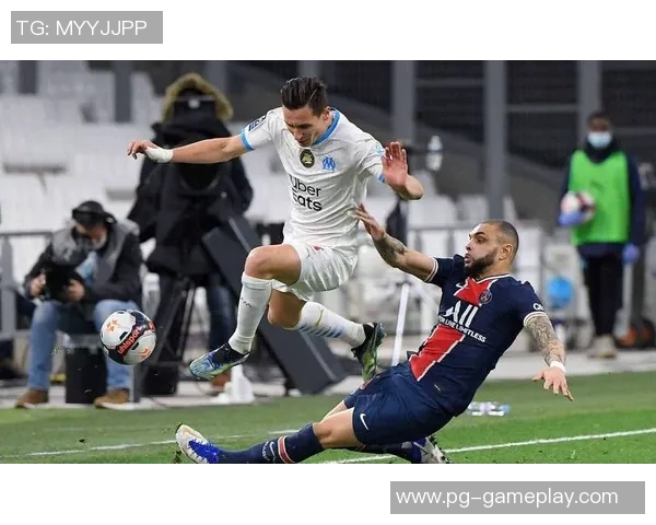 意甲激战:巴黎圣日耳曼与热刺战成平局绝杀瞬间引发全场狂欢 意甲激战:巴黎圣日耳曼与热刺战成平局绝杀瞬间引发全场狂欢