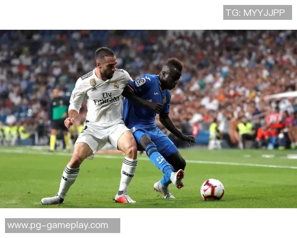 西甲精彩对决皇马3-0战胜尤文图斯神奇扑救点燃全场激情 西甲精彩对决皇马3-0战胜尤文图斯神奇扑救点燃全场激情